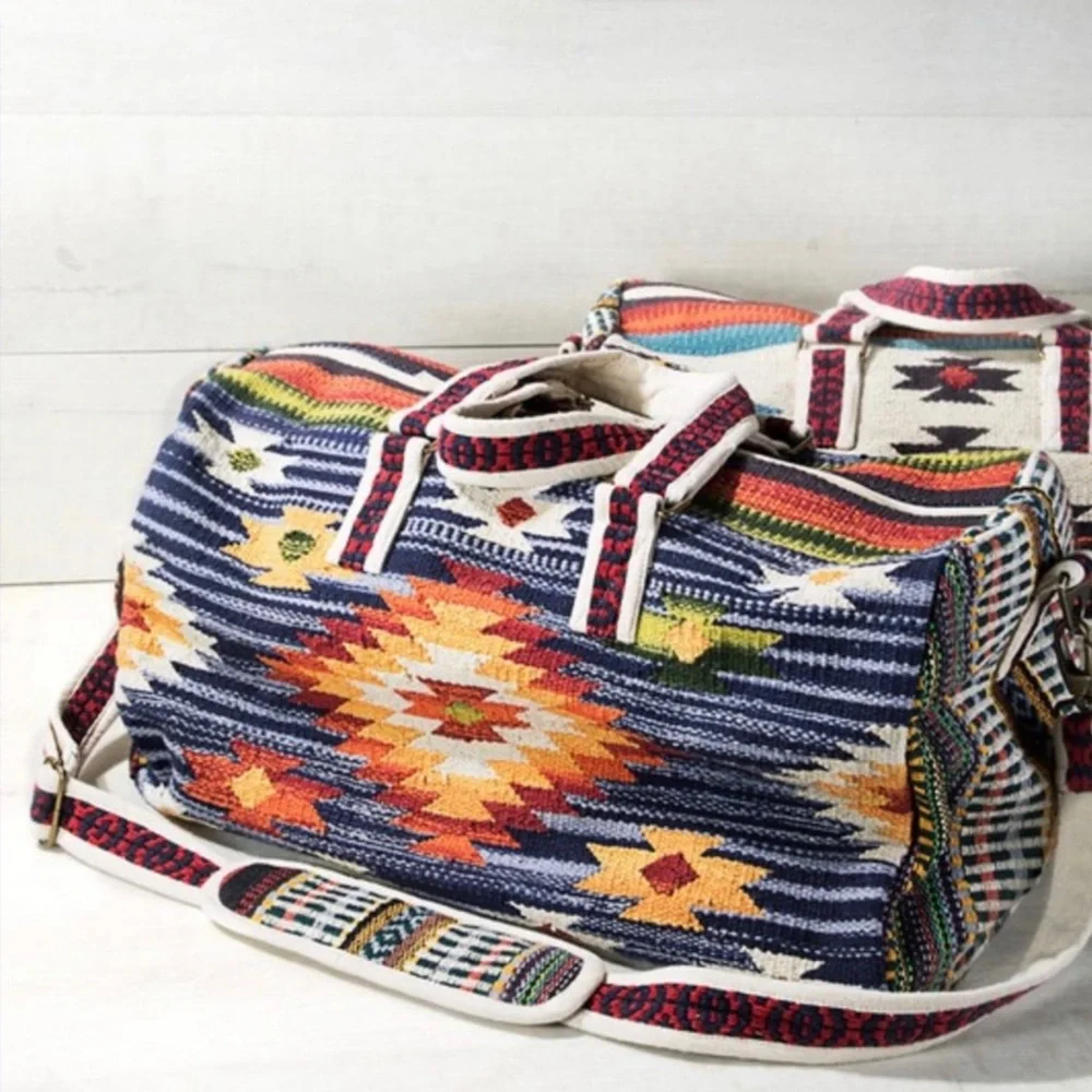 Western Aztec Pattern Weekender Duffle Bag - Picture 4 of 6